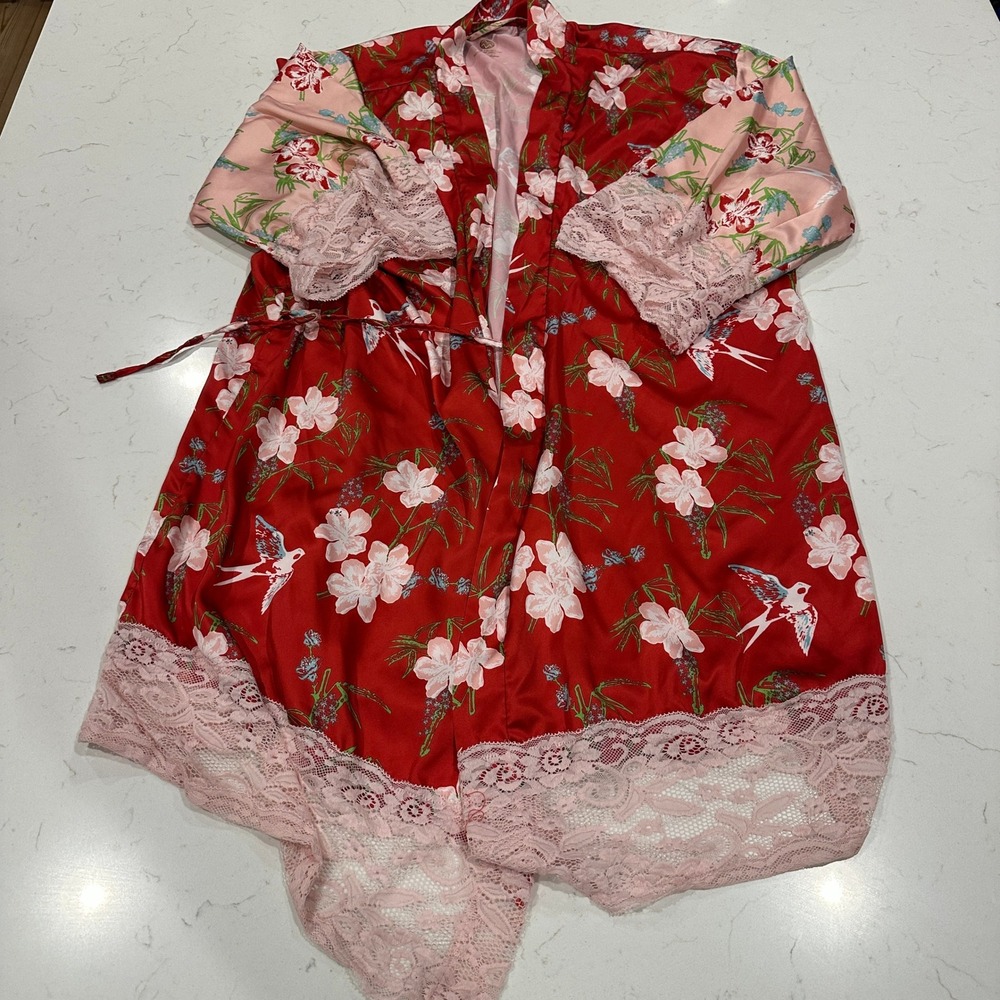Macbeth Collection Margaret Josephs Red Floral Satin Lace Robe Mrs Gaines Medium